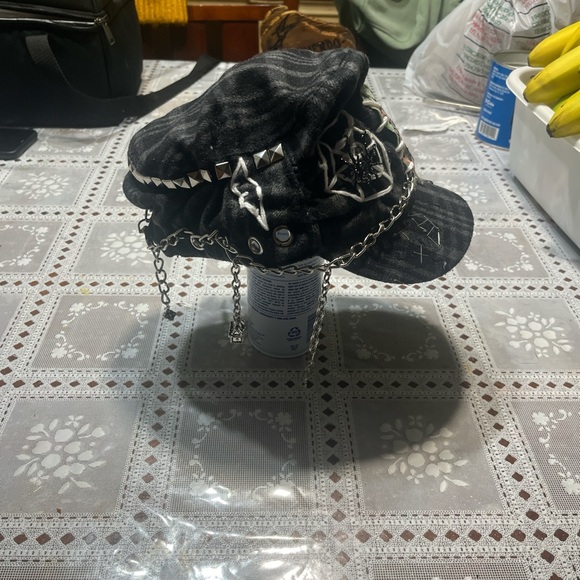 Emo hat - Picture 3 of 4